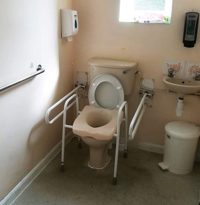 old-hollybank-toilet