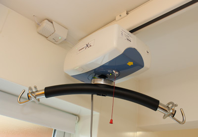 Ceiling hoist